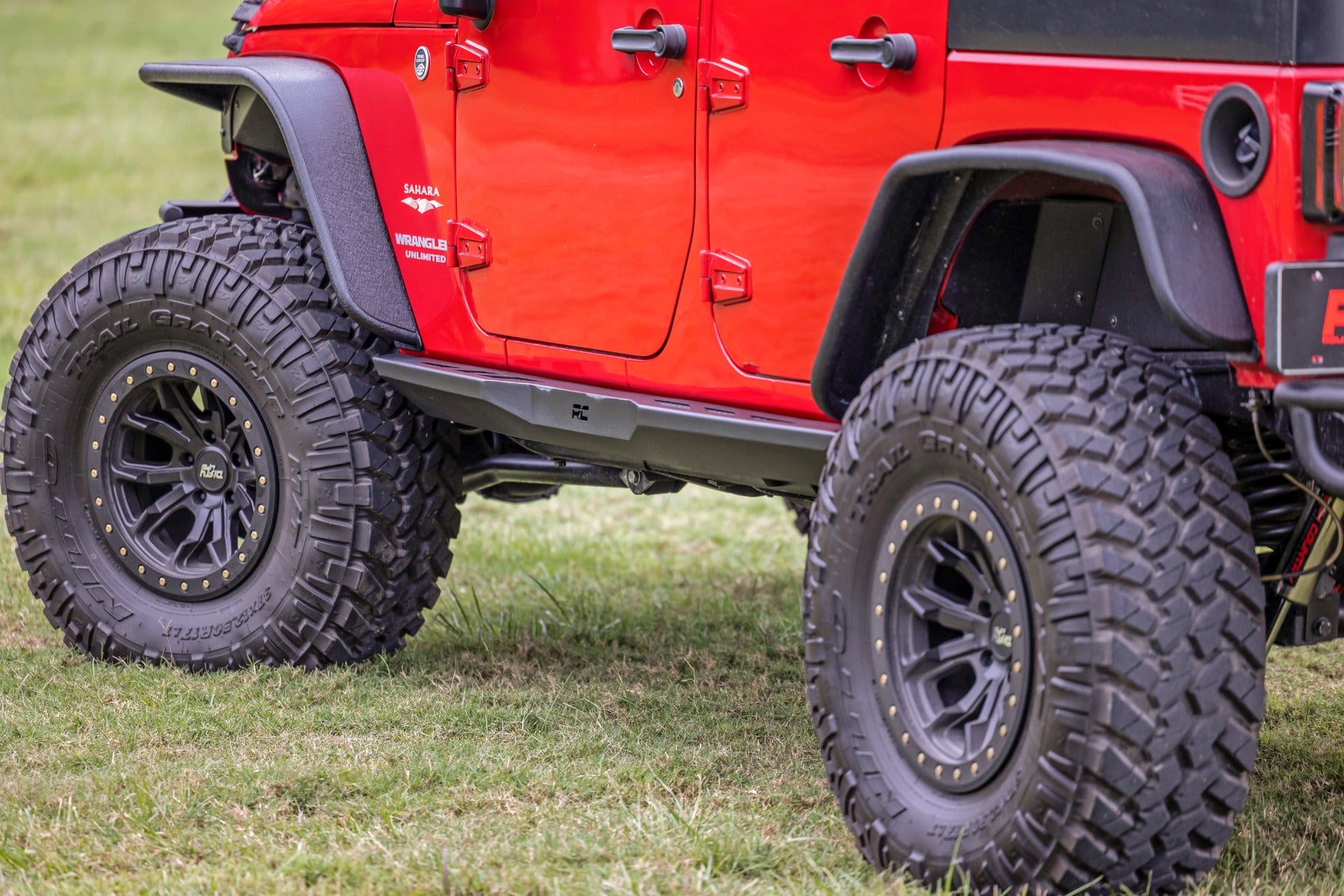 Rock Sliders | Heavy Duty | 4-Door | Jeep Wrangler Unlimited 2WD/4WD (07-18)