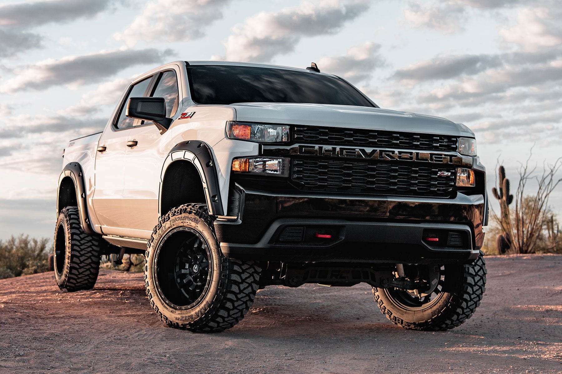 Fender Flares | Defender | GAZ Summit White | Chevy Silverado 1500 2WD/4WD (2019-2025 & Classic)